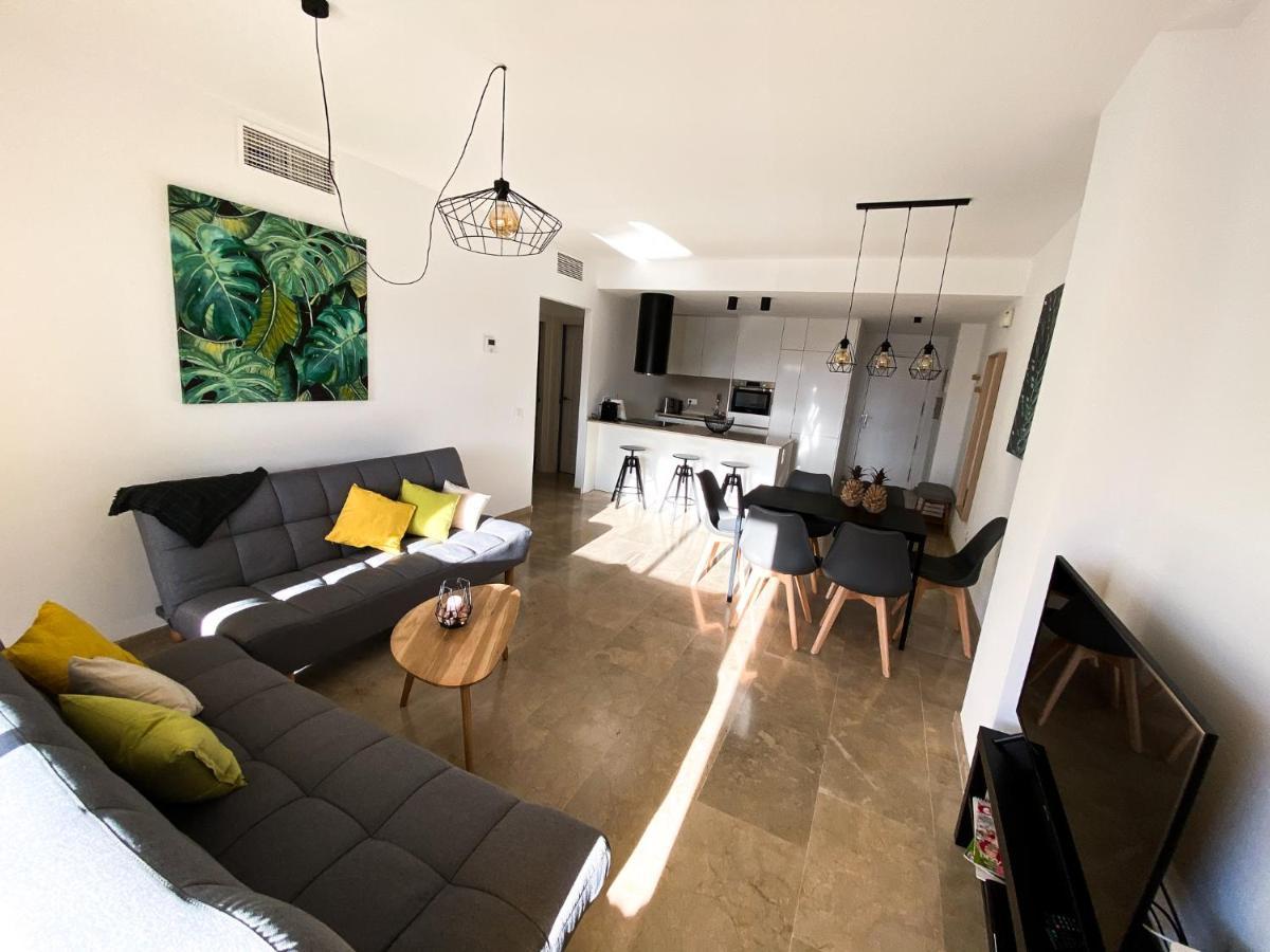 Beautiful New Apartment With Sea View Castillo de Sabinillas Ngoại thất bức ảnh